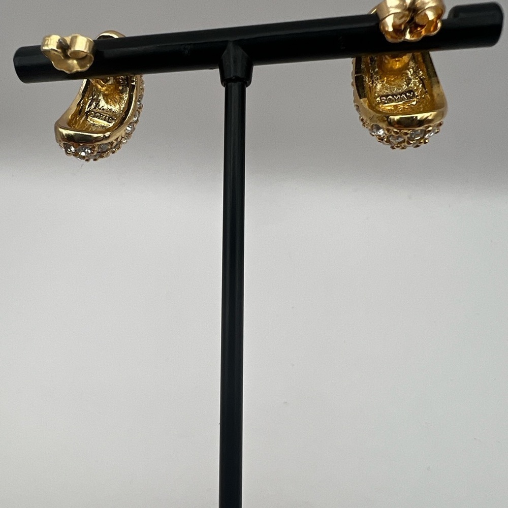 Roman Gold Tone and rhinestones pierced Earrings - Picture 5 of 14